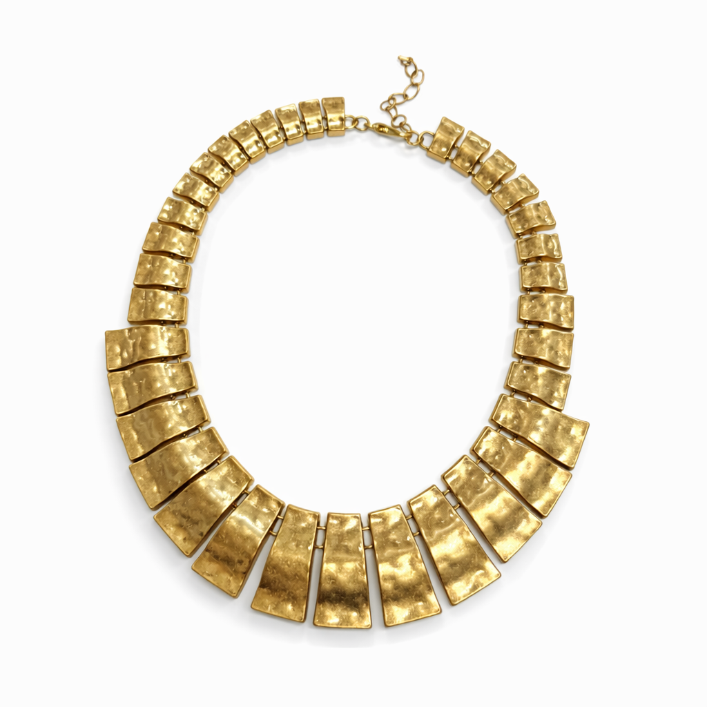 COLLAR PLACAS ESCALONADAS